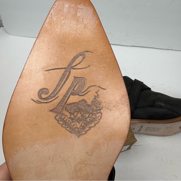 NWT Free People Black Looped Ankle Boot Strappy Pointed Toe Womens size 38.5 8.5 - Picture 10 of 11